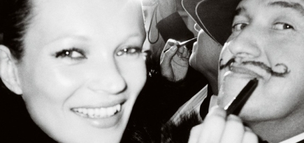 Taschen переиздает книгу Марио Тестино о Кейт Мосс