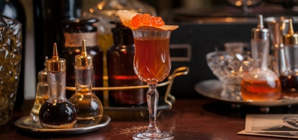 Новая точка на карте Санкт-Петербурга: кафе \"Маяковский\"