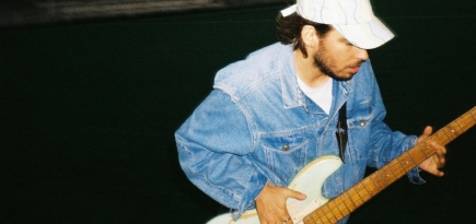 «Можно вывести человека из панка, но нельзя вывести панк из человека»: Петар Мартич — о новом альбоме и жизни в Сербии