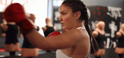 Малышки на миллион: почему женский бокс стал таким популярным и что он дает, кроме классного тела