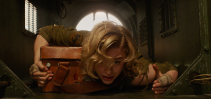 Небо, самолет, гремлины: каким получился «Воздушный бой» с Хлоей Грейс Морец