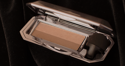 Тени Duo Shadow Blender от Benefit — выбор Buro 24/7