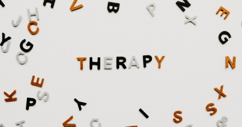 Как сфера онлайн-терапии устроена в России? Спросили у экспертов