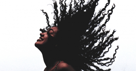 Как ускорить рост волос: 7 советов трихолога