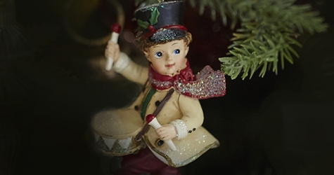 «Галерея Неглинная»: валенки, винтажные шары и спектакли для детей