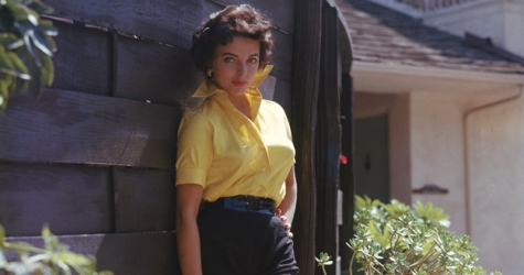 Летний шопинг: как собрать модный гардероб в отпуск