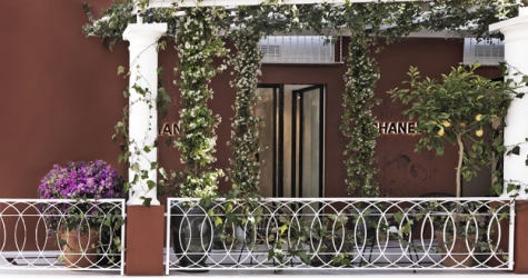 Chanel открыл временные бутики на Капри и в Сен-Тропе