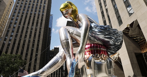 Джефф Кунс установил «Сидящую балерину» в Нью-Йорке