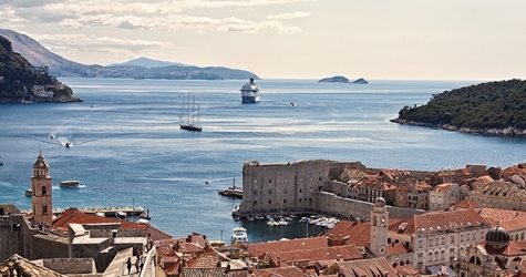 7 направлений для праздничных выходных