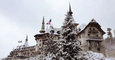 Фондю и баварский керлинг: чем заняться в отеле-замке The Dolder Grand