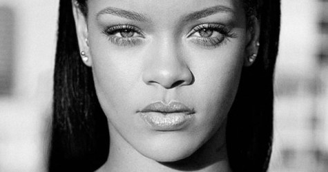 Рианна записала селфи-урок для Fenty Beauty