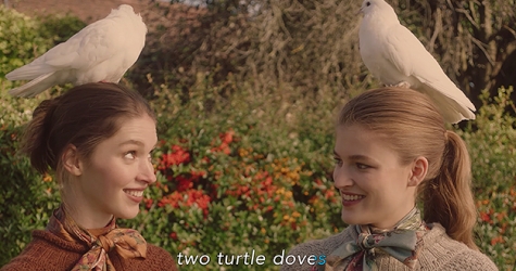 Mulberry снял рождественский караоке-клип