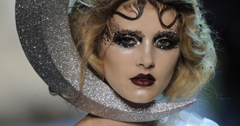 Более 100 идей новогоднего макияжа