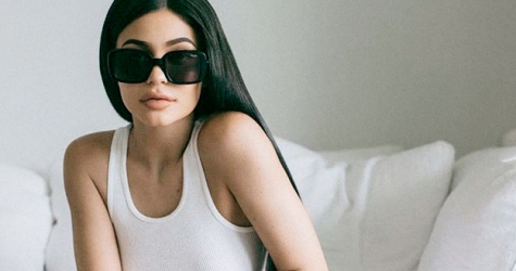 Кайли Дженнер родила ребенка и опубликовала 12-минутный клип