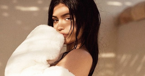 Кайли Дженнер назвала дочку Сторми