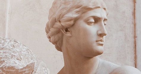 10 офлайн-курсов по кино, искусству, архитектуре и театру