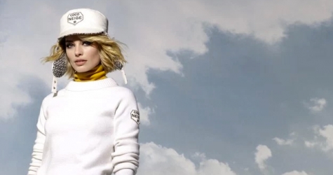 Марго Робби позирует в шапке-ушанке на первом снимке для «зимней» линии Chanel