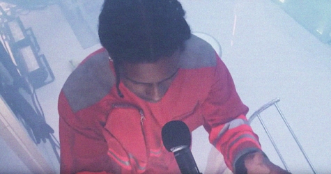 A$AP Rocky изобразил «лабораторную крысу» в арт-перформансе для Sotheby's