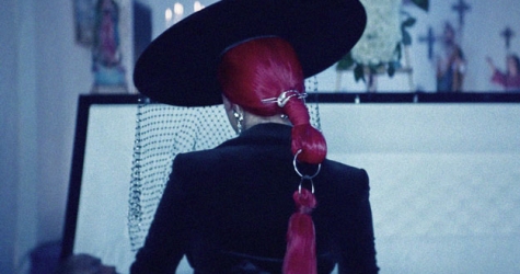 Cardi B сыграла невесту в новом видео, вдохновленном фильмом «Убить Билла»