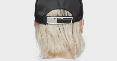 Prada создал капсулу из двух незаменимых летних вещей для Ssense