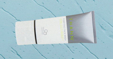 Гели, пенки, бальзам и даже мыло: 11 новых очищающих средств для разных типов кожи