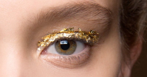 Как повторить макияж с фольгой с показа Ulla Johnson