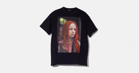 Raf Simons выпустил футболки, джинсы и сумки с кадрами из фильма «Я — Кристина»