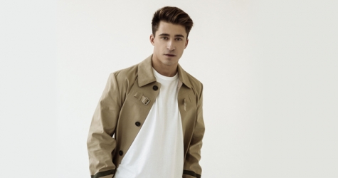 Косметичка Артема Королева. «Сегодня даже массовая аудитория не задается вопросом, нужно ли мужчинам ухаживать за собой»