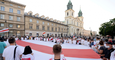 Перемен: как белорусы следят за революцией из-за границы