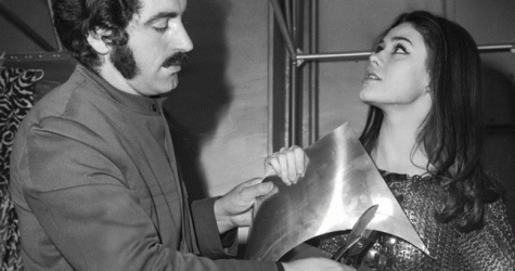 Сделать коллекцию, когда фабрики закрыты? Учимся у Мартина Маржелы и Пако Рабана