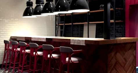 И нашим, и вашим: новый гастробар \"Компания\"  в Санкт-Петербурге