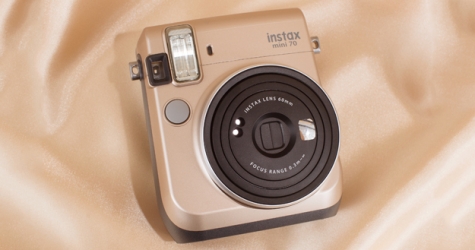Выбор Buro 24/7: камера Instax mini 70 от Fujifilm