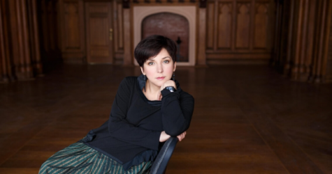 Кирилл Серебренников и Катерина Гордеева выставили свои награды на благотворительный аукцион