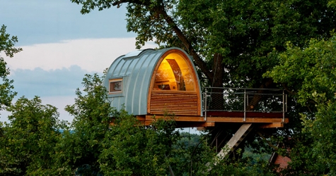 Как в детстве: домик на дереве от немецкого бюро Baumraum