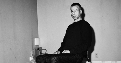 Céline купил билеты на персональную выставку Вольфганга Тильманса