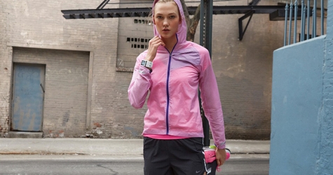 Карли Клосс стала лицом новой коллекции Nike