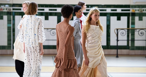 Парижская неделя моды: Lemaire, весна-лето 2017