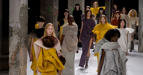 Парижская неделя моды: Rick Owens, весна-лето 2017