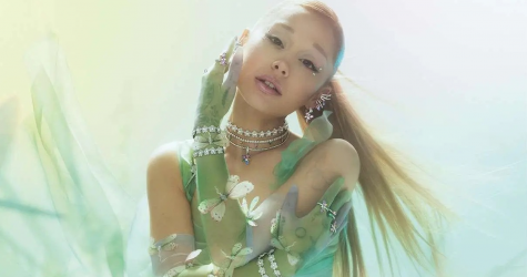 Ариана Гранде выпустила коллаборацию с брендом Swarovski