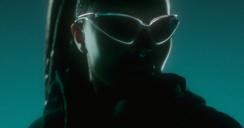 Бренд Oakley выпустил очки, повторяющие символ бесконечности