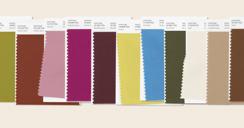 Pantone предсказал цвета сезона осень-зима 2026 на Неделе моды в Нью-Йорке