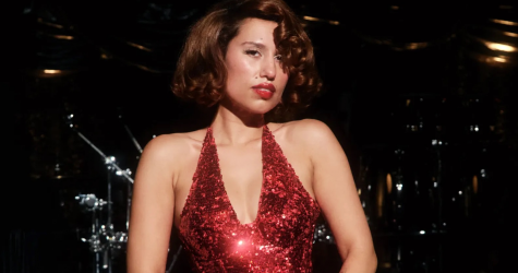 Певица Raye получит награду Зала славы авторов песен