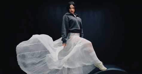 Певица Розалия снялась в кампейне New Balance