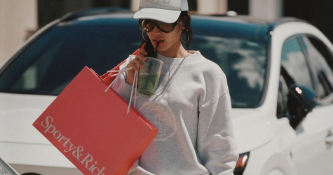 Juicy Couture и Sporty & Rich создали капсульную коллекцию