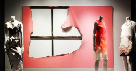 Весенние арт-витрины Bergdorf Goodman