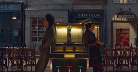 5 модных премьер месяца. Эти фильмы и сериалы стоит посмотреть хотя бы ради костюмов!