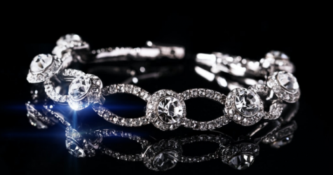 Пандемия коронавируса привела к переизбытку алмазов на рынке