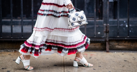 Неоновые ветровки и костюмы в клетку: что носят на Неделе моды в Нью-Йорке