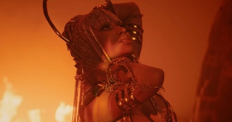 Ники Минаж сыграла свергнутую королеву в видео «Ganja Burn»
