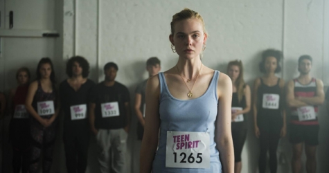 Эль Фаннинг становится певицей в тизере фильма «За мечтой»